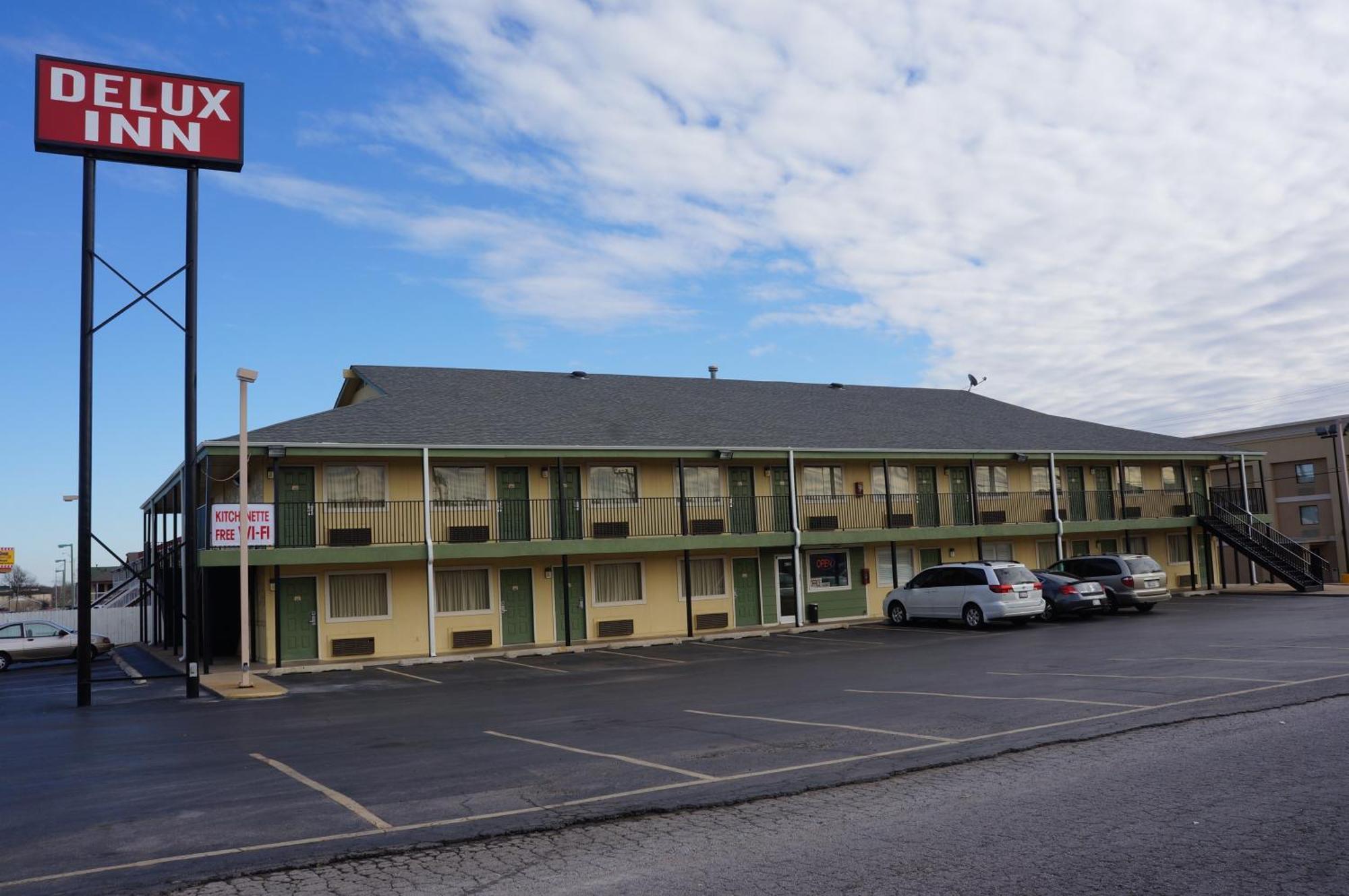 Delux Inn Tulsa Exterior photo